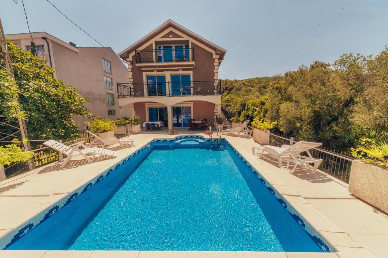 Villa Tivat Exterior photo